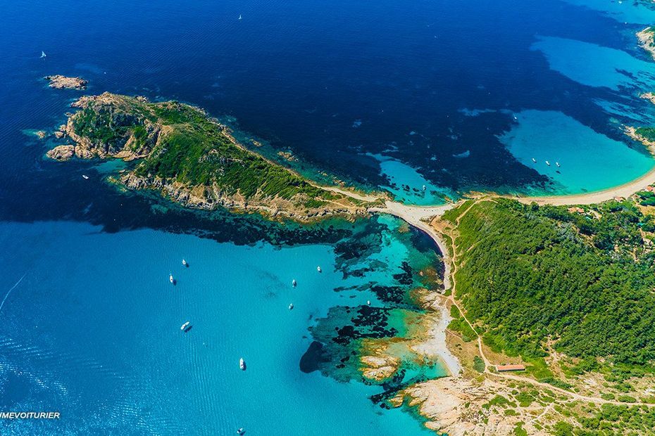 Semi-rigide LB Pampelonne près du Cap Taillat, côte varoise
